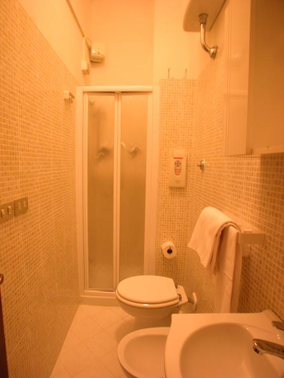 Guest House Roma プラート 部屋 写真
